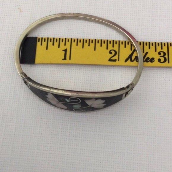 Woman’s Bracelet made in Mexico color sliver and black. #11 - Picture 4 of 6